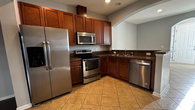 Foto del edificio - Townhouse for rent 2B/2.5B with a loft for...
