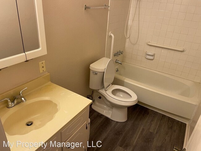 Building Photo - 3 br, 1.5 bath House - 6424 Jefferson Paig...