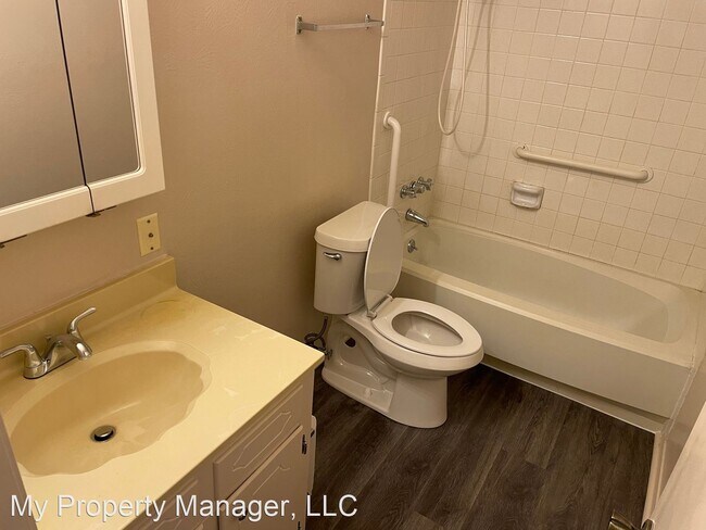 Foto del edificio - 3 br, 1.5 bath House - 6424 Jefferson Paig...