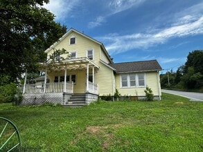 Building Photo - 245 Lattintown Rd