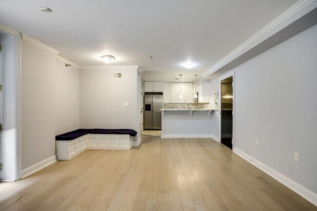 Foto del edificio - 1323 Clifton St NW
