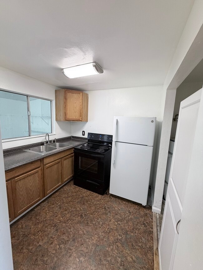 Building Photo - 3901-3912 12th St SW