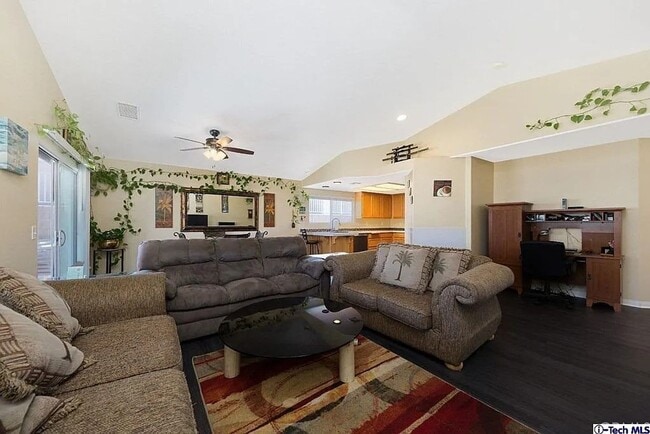 Building Photo - 8523 Barberry Ave