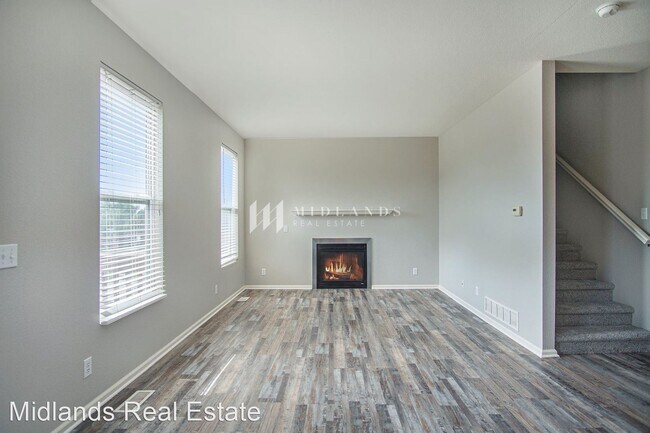 Building Photo - 3 br, 2.5 bath House - 2402 Walnut Creek Dr