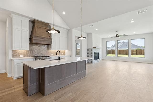 Foto del edificio - 4801 Muleshoe Ln