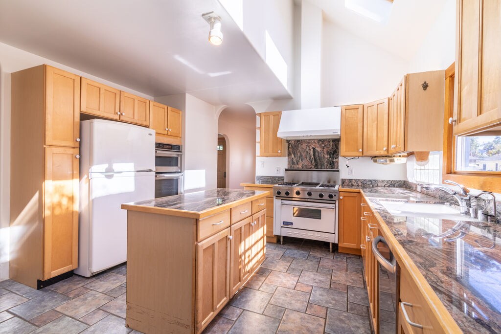 526 View St, Mountain View, CA 94041 House for Rent in Mountain View, CA