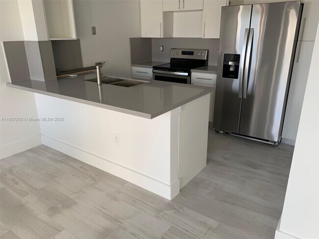 Foto del edificio - 6825 SW 45th Ln