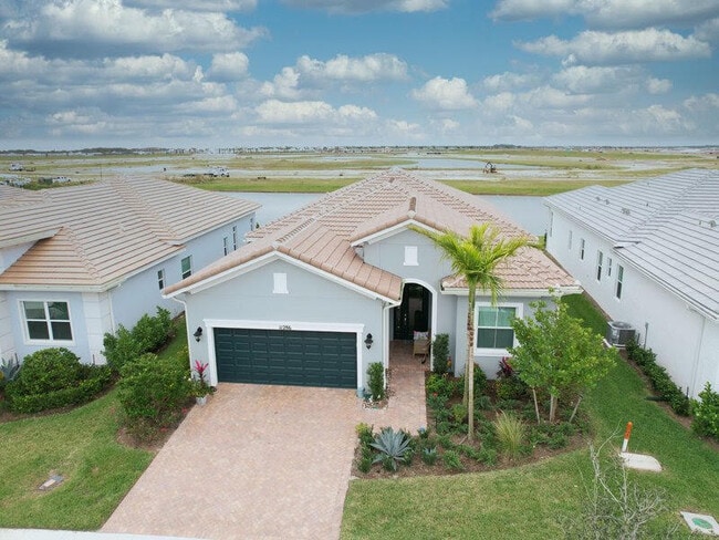 Building Photo - 11286 SW Lunata Way