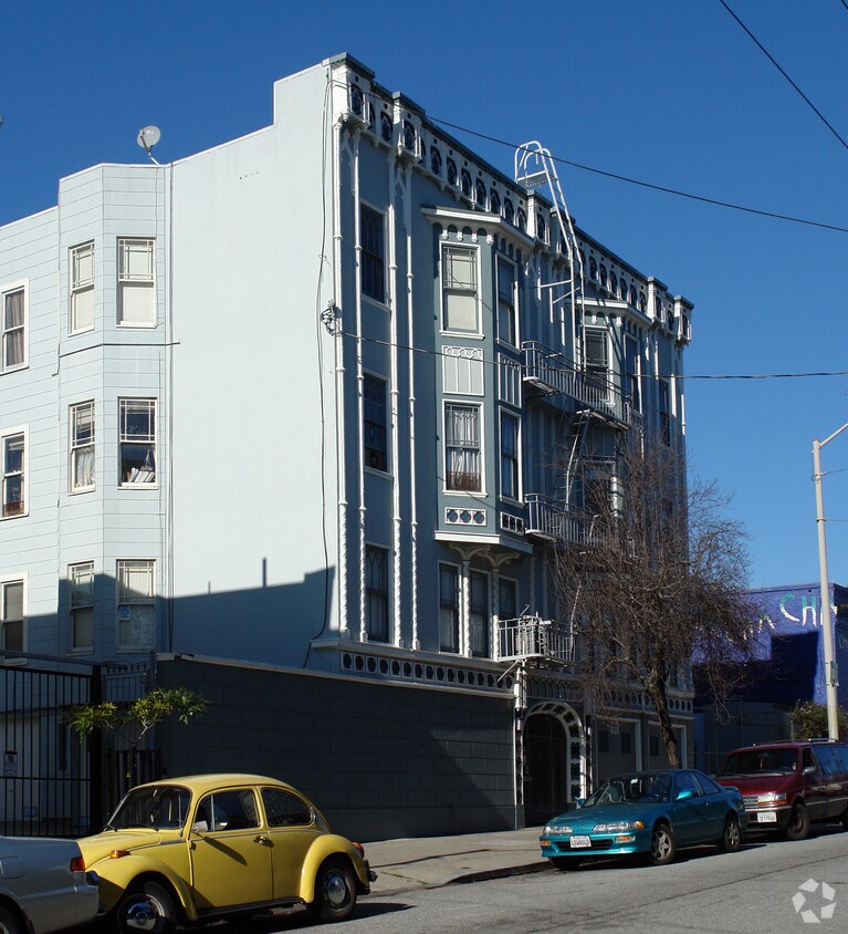 Building Photo - 625 Shrader St