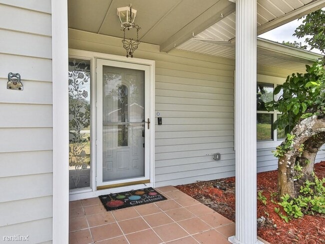Building Photo - 3 br, 2 bath House - 2281 E UNION CIRCLE