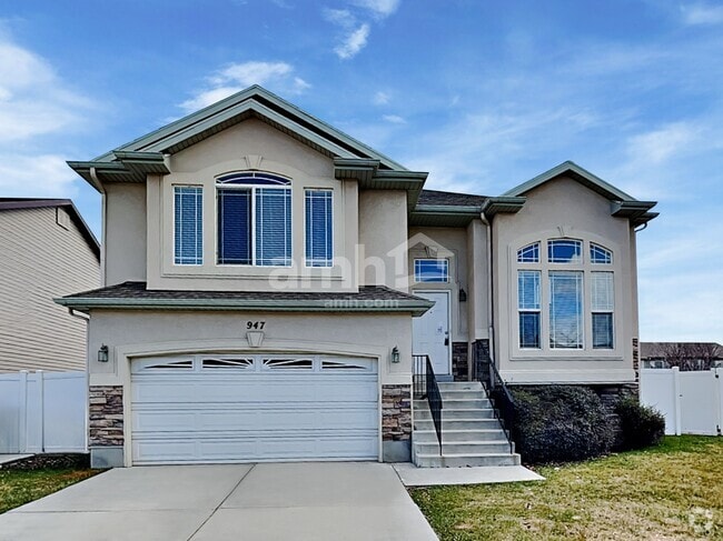Building Photo - 947 Foxboro Dr