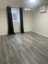 Building Photo - 100 Flurry Cir
