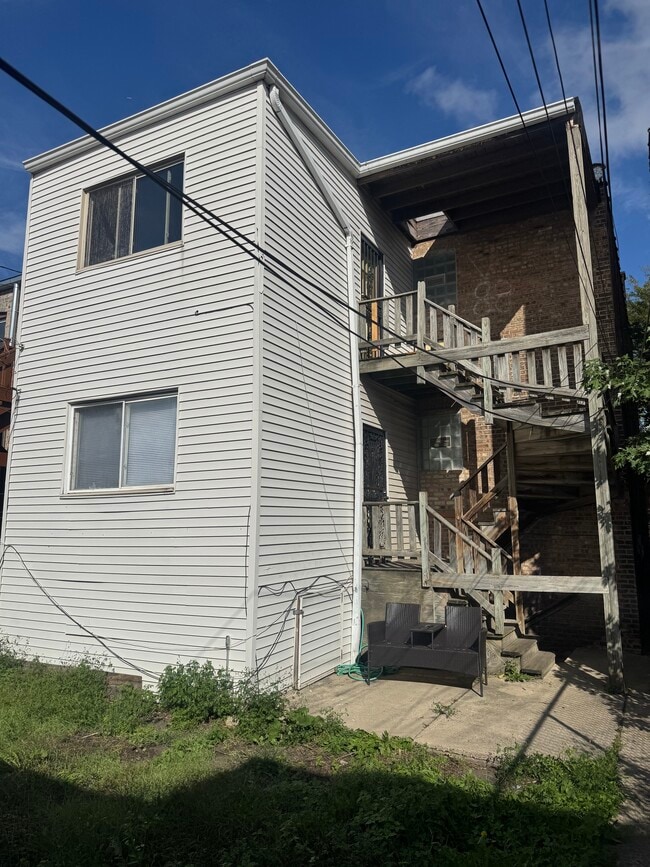 Building Photo - 8222 S Marshfield Ave