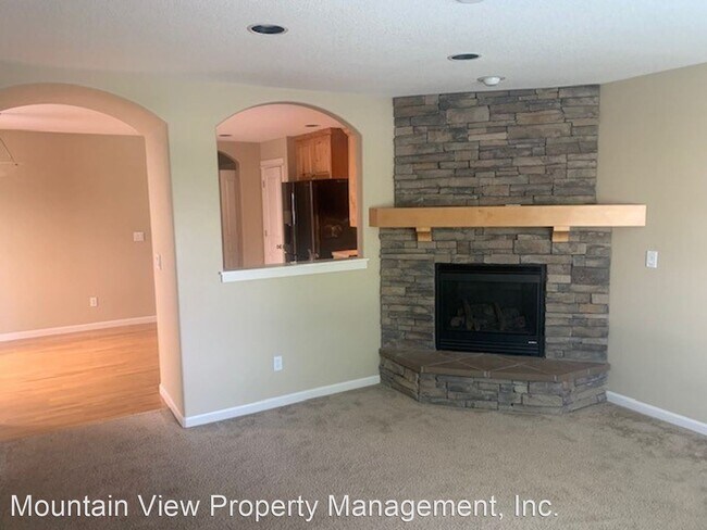 Foto del edificio - 2 br, 1.5 bath House - 61129 Dayspring Dr.