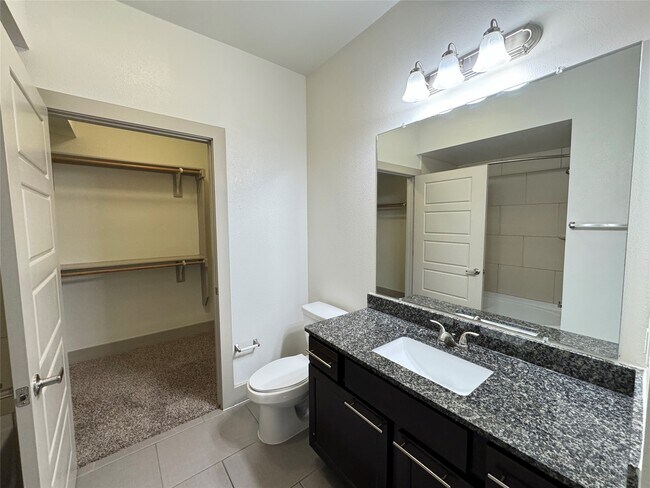 Foto del edificio - 145 Heights Blvd