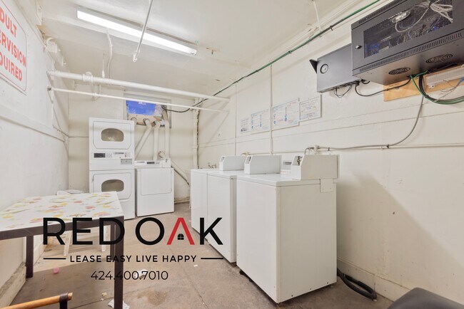 Foto del edificio - ~2 Weeks FREE~ Sunlit and Spacious Studio ...