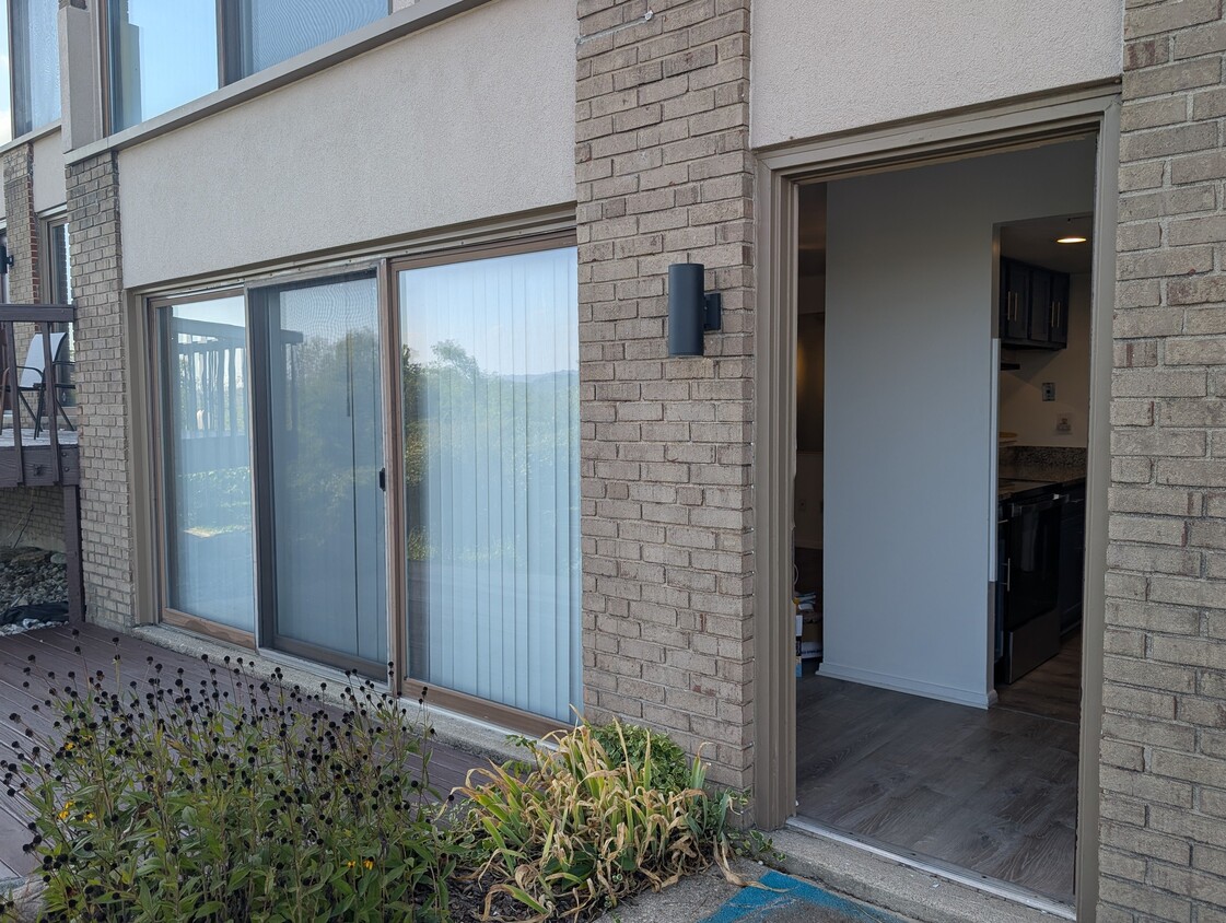 Primary Photo - Warsaw Condo Unit 39