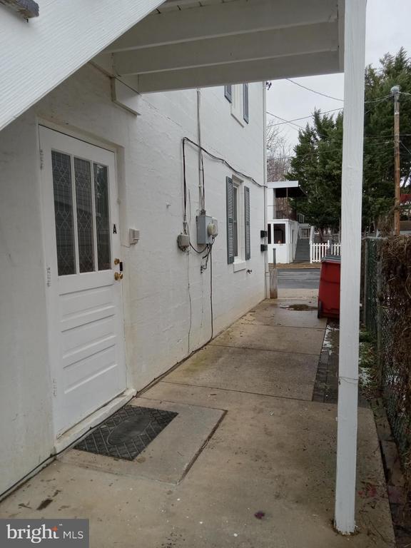 Primary Photo - 210 N Church St