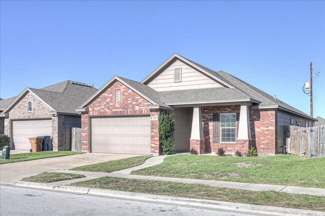Building Photo - 2217 Ibis St