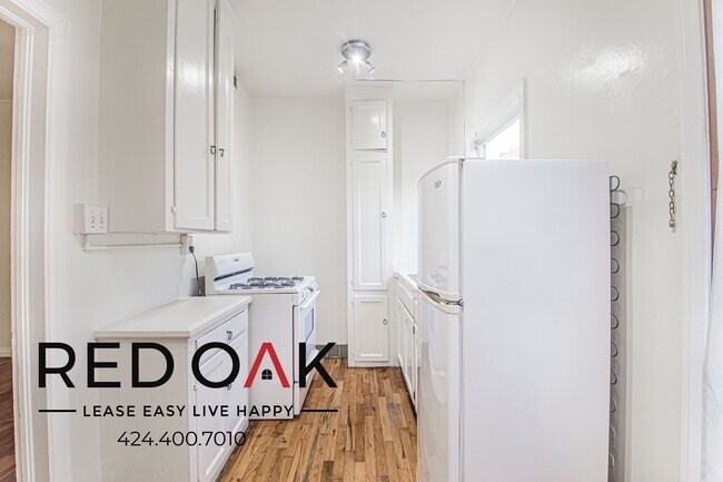 Foto del edificio - 836 Sanborn Ave