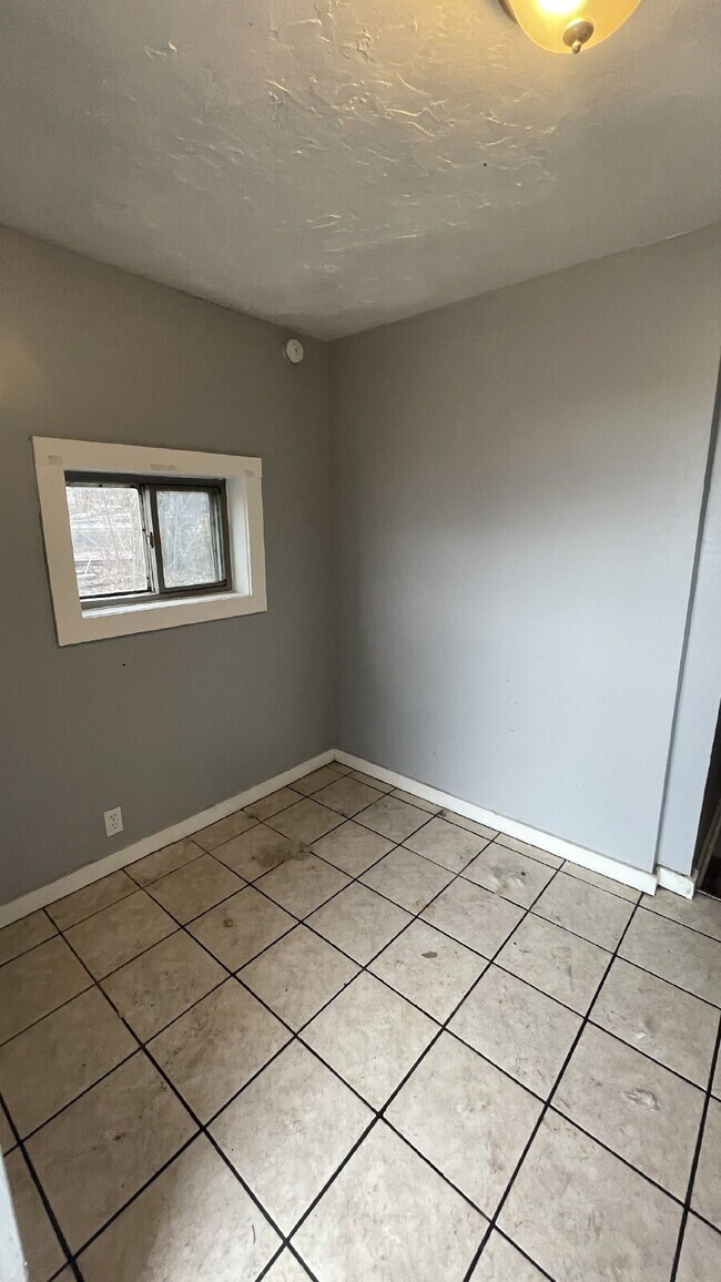 Foto del edificio - Cozy 1-Bedroom in Sharon – Walkable Location, Pets Welcome!