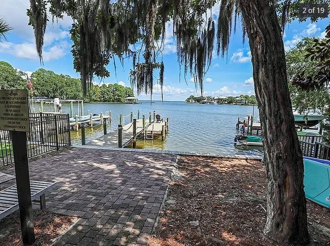 Foto del edificio - 46 Beacon Point Dr