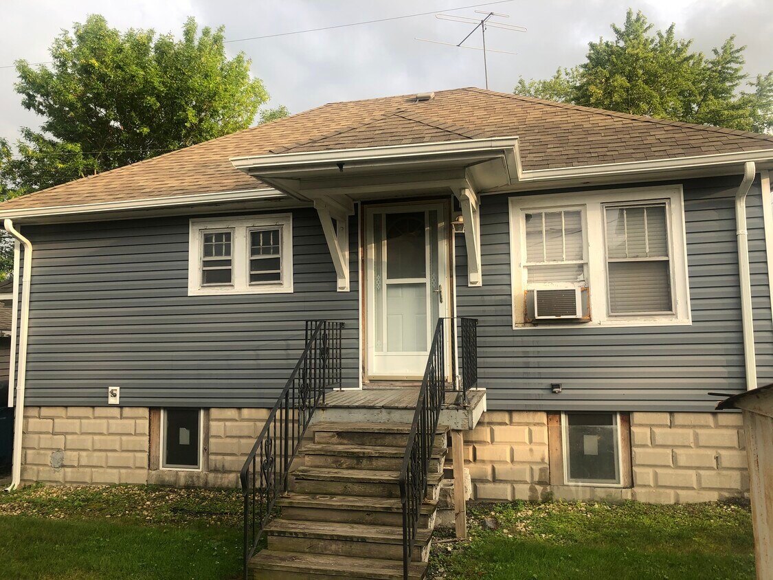 Foto principal - 928 Merrill St