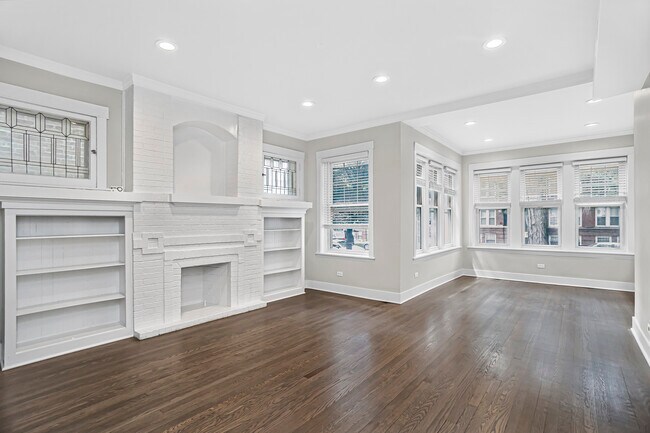 Foto del edificio - 6455 N Glenwood Ave