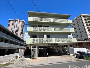 Building Photo - 2120 Fern St