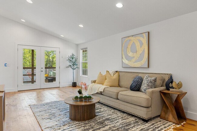 Foto del edificio - 4709 Mt Vernon Dr