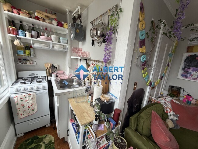 Foto del edificio - 5 Champney Pl