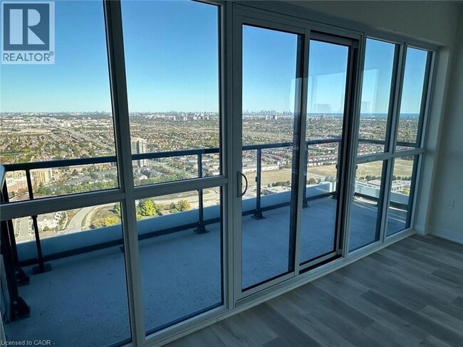 Building Photo - 15 Watergarden Dr