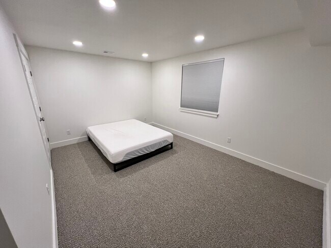 Foto del edificio - 1387 36th St