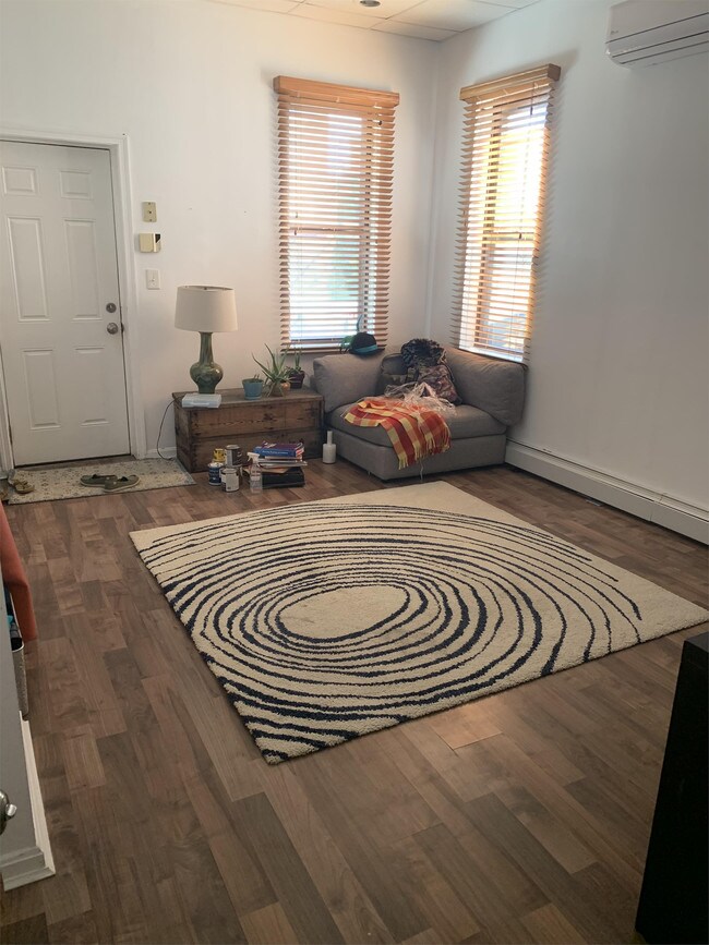 Foto del edificio - 2203 St Paul St