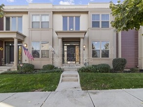 Building Photo - 4721 W Zig Zag Rd