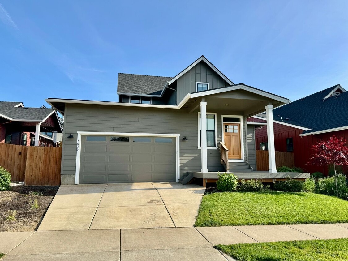 Primary Photo - Spacious Home Tucked Away In SW Corvallis