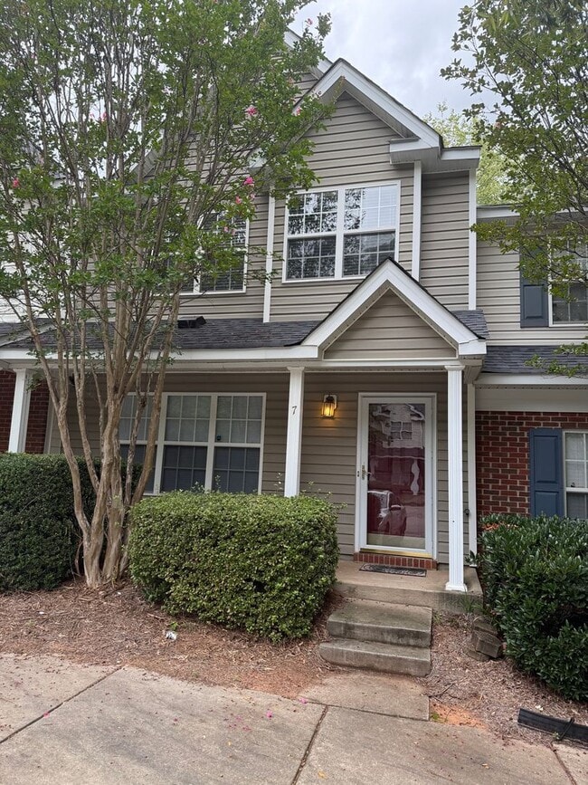Building Photo - 7 Sidney Marie Ct