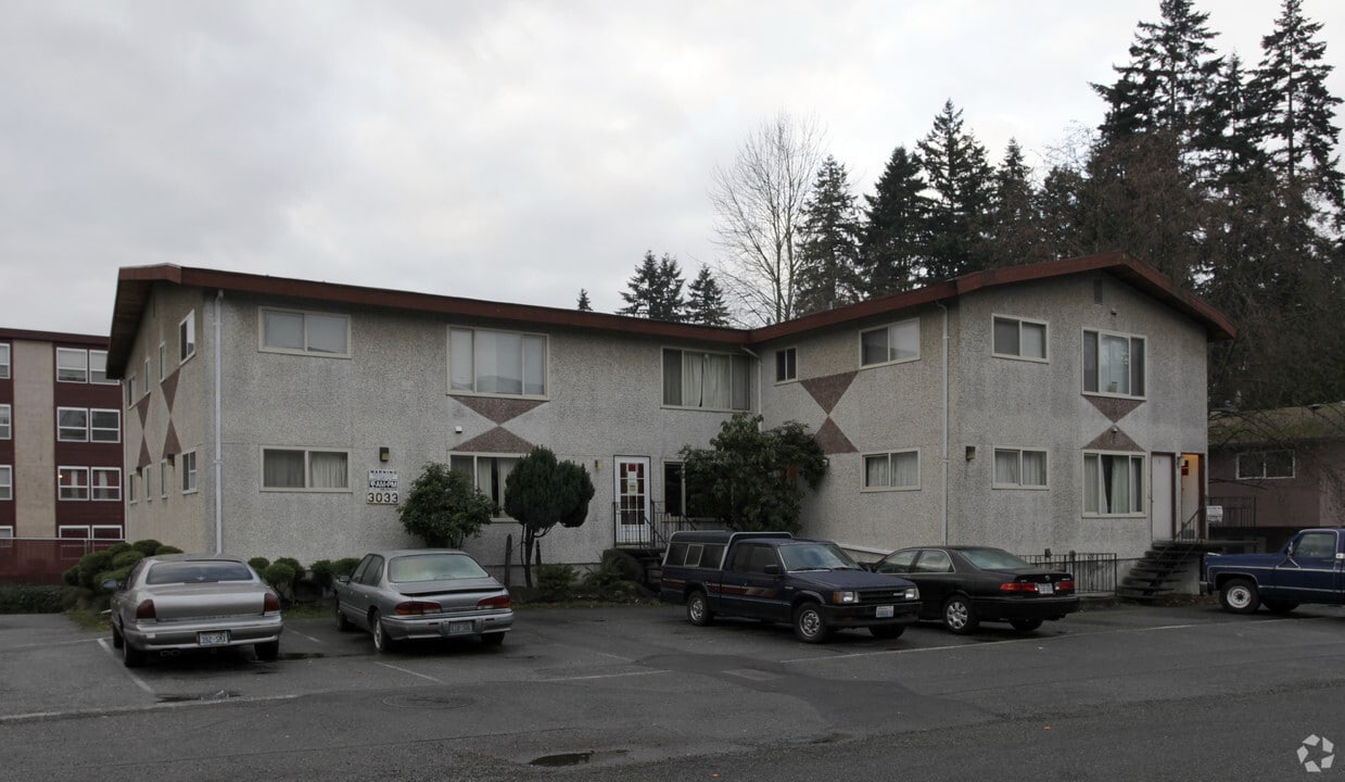 Building Photo - Lake City Apartments