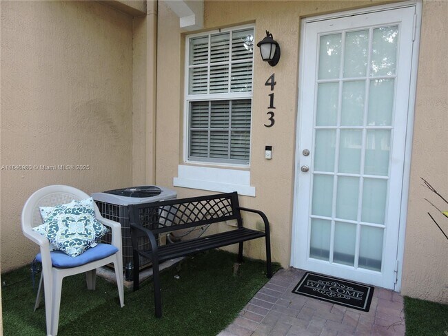 Building Photo - 413 SW 147th Ave