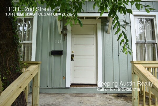 Building Photo - 1113 E 2nd St