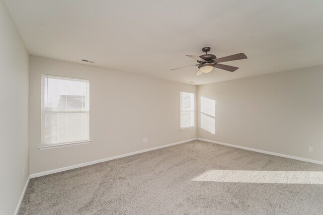 Foto del edificio - 1736 Larne Cir