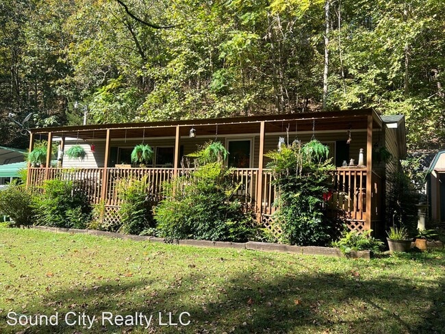 Building Photo - 3 br, 2.5 bath House - 197 Cove Street