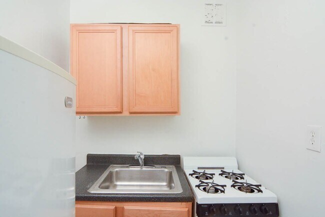 Foto del edificio - 4832 N Damen Ave