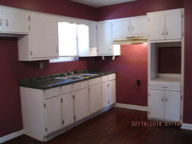Foto del edificio - **UPCOMING**3 Bedroom / 1 Bathroom Home fo...