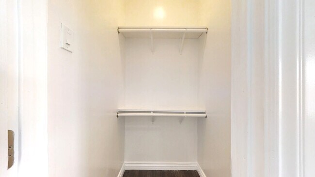 Foto del edificio - Heliotrope Apartments