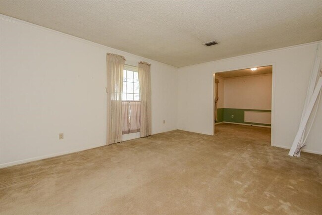 Foto del edificio - 5731 Old Lodge Dr