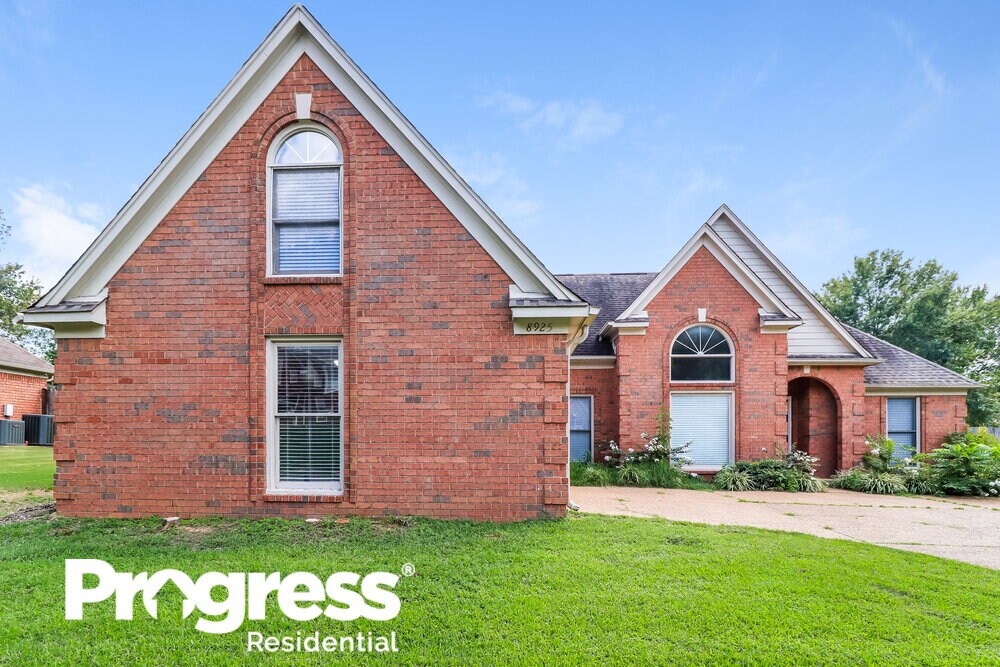 8925 Carrollwood Ln, Memphis, TN 38016 House for Rent in Memphis, TN