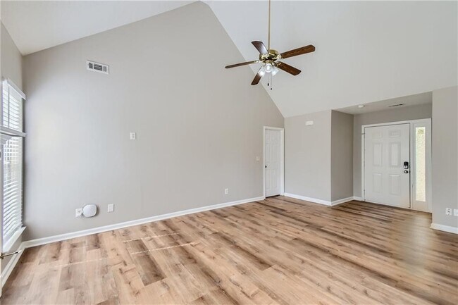 Building Photo - 120 Allen Oaks Way