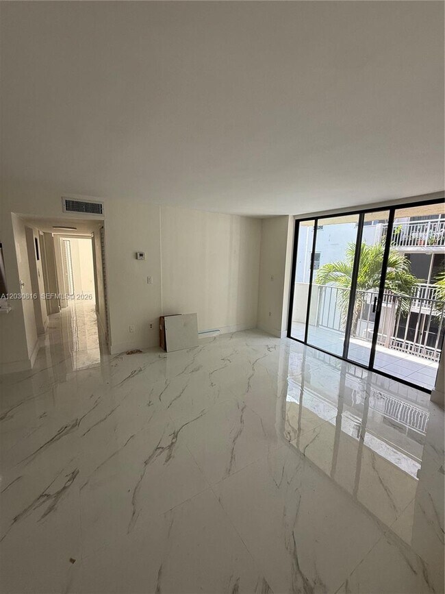 Foto del edificio - 1673 Bay Rd
