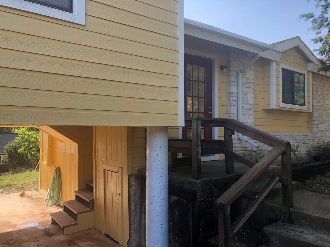 1813 Trail Ridge Dr, Canyon Lake, TX 78133 House Rental in Canyon